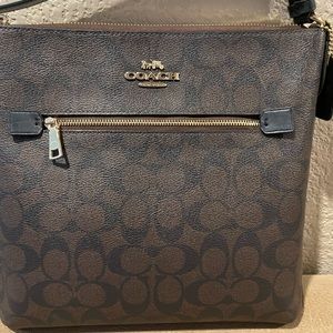 Coach Rowan file bag in signature canvas